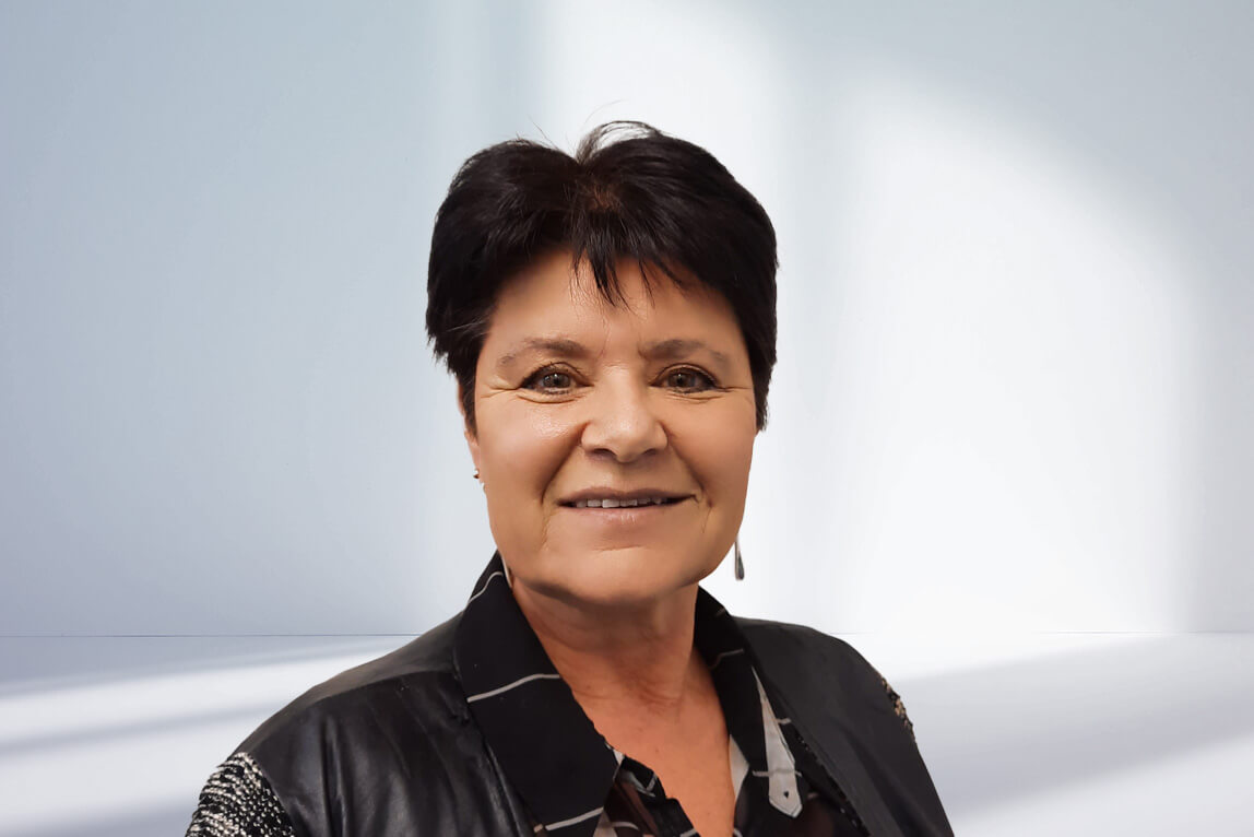 D03 Carol Harker