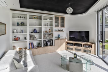 Marble in Motion - Living